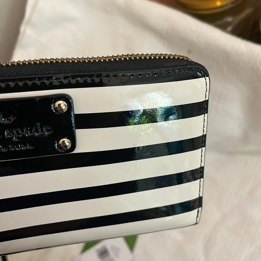 KATE SPADE - Wellesley patent stripe - WLRU1786 - NWT - Picture 8 of 9
